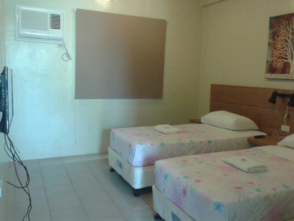 11Th Street Bed And Breakfast Bacolod Kültér fotó