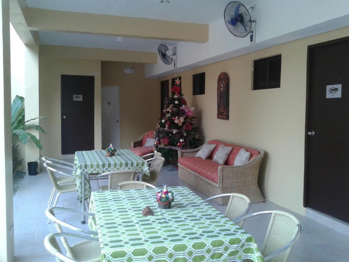 11Th Street Bed And Breakfast Bacolod Kültér fotó