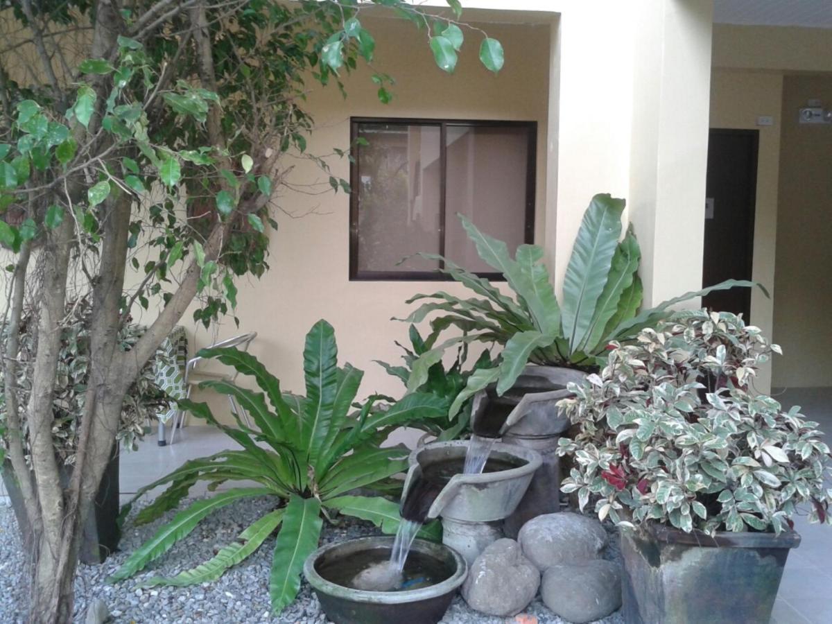 11Th Street Bed And Breakfast Bacolod Kültér fotó