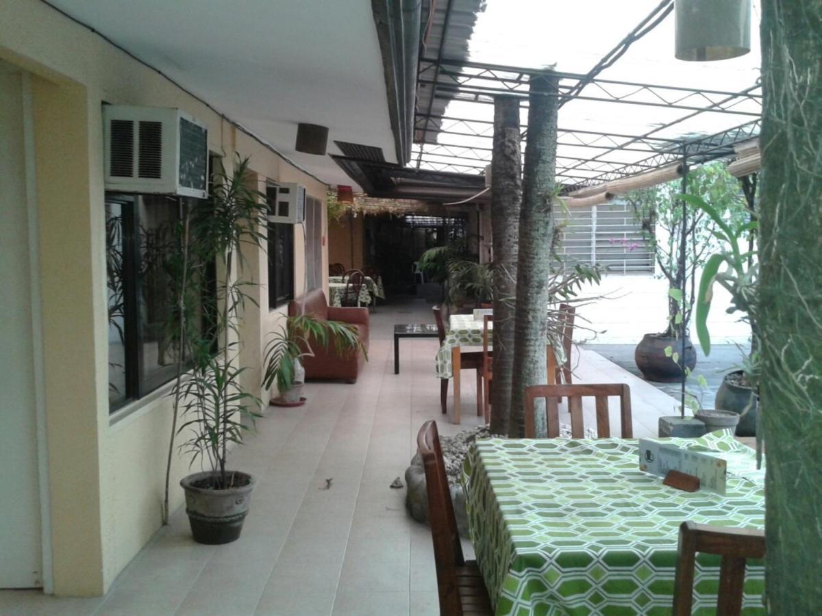 11Th Street Bed And Breakfast Bacolod Kültér fotó